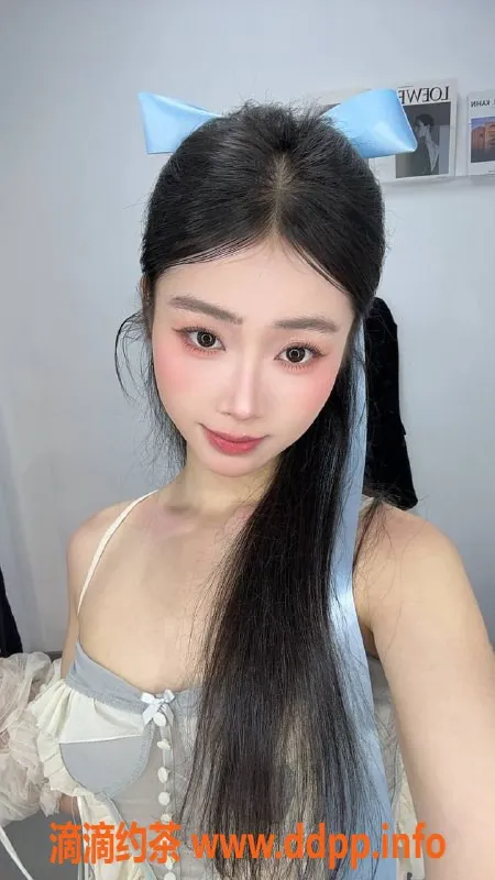 深圳楼凤资源信息,福田小泡芙，20岁168，48kg高颜值嫩妹