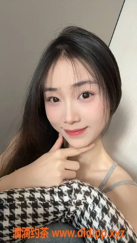 深圳楼凤-福田小泡芙，20岁168，48kg高颜值嫩妹