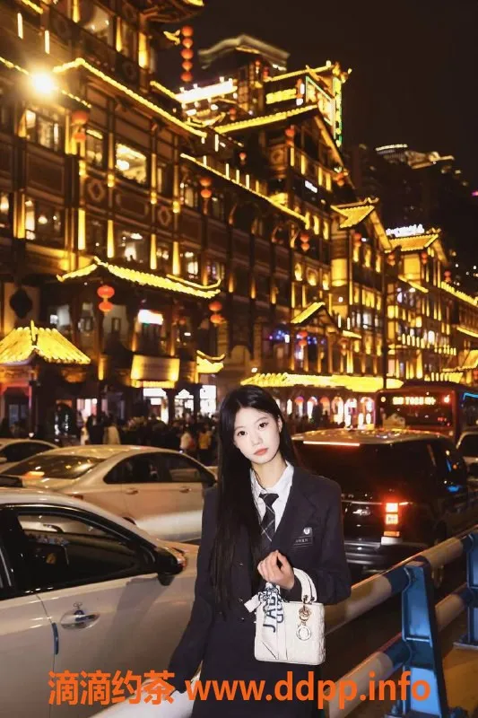 杭州楼凤-甜美小妹，身高160，体重50，服务细致入微