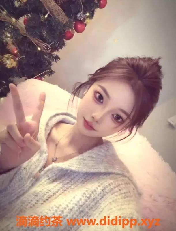 南通楼凤-南通小婷，22岁，乖巧温柔，服务仅800元