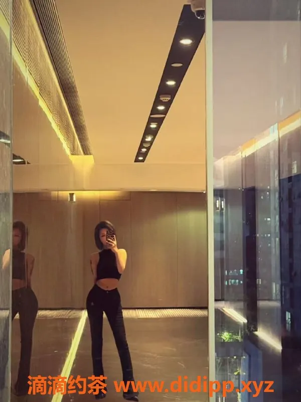 成都楼凤资源信息,高新区御姐安缦，上门服务8P