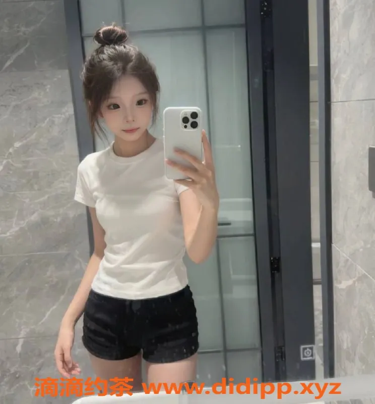 深圳楼凤-南山嫩妹昕昕：900元体验舌吻和鸳鸯浴