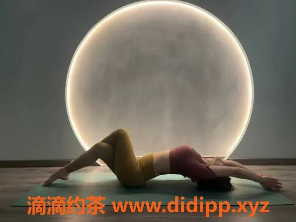 广州楼凤-海珠瑜伽姐姐楚楚，26岁，160cm，400元体验服务