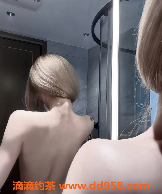 广州楼凤-海珠嫩妹夭九，999元精品服务等你来体验！