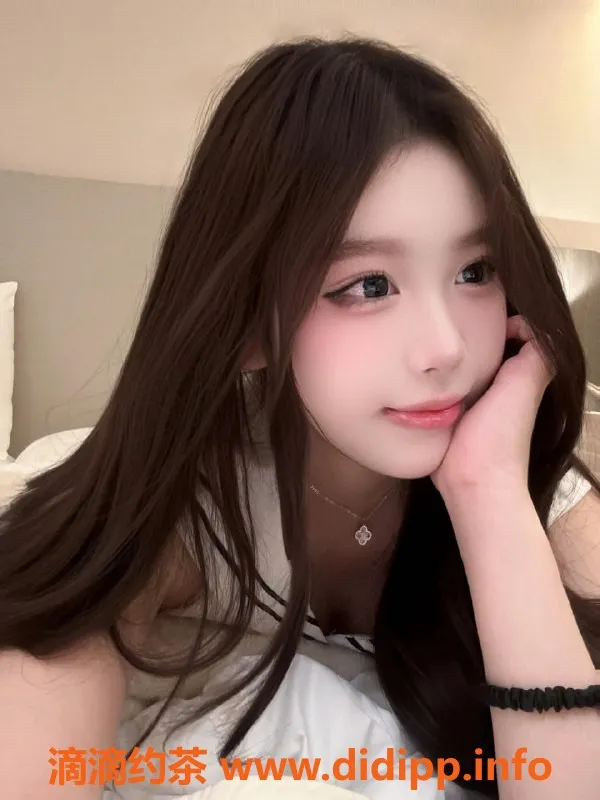 乌鲁木齐楼凤-温柔高素质美女，167身高96体重，C胸围🔥