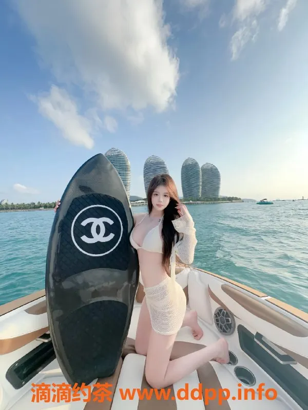 乌鲁木齐楼凤-温柔高素质美女，167身高96体重，C胸围🔥