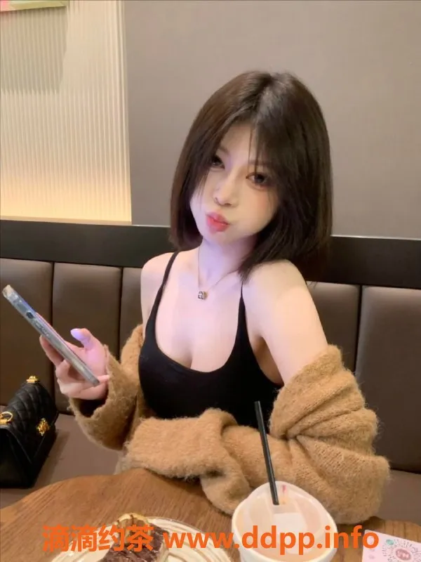 乌鲁木齐楼凤-理想女友，170cm/95斤/C杯，贴心服务！