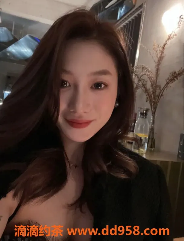 深圳楼凤-罗湖少妇媚娘，162cm 48kg 34C，26岁首次兼职