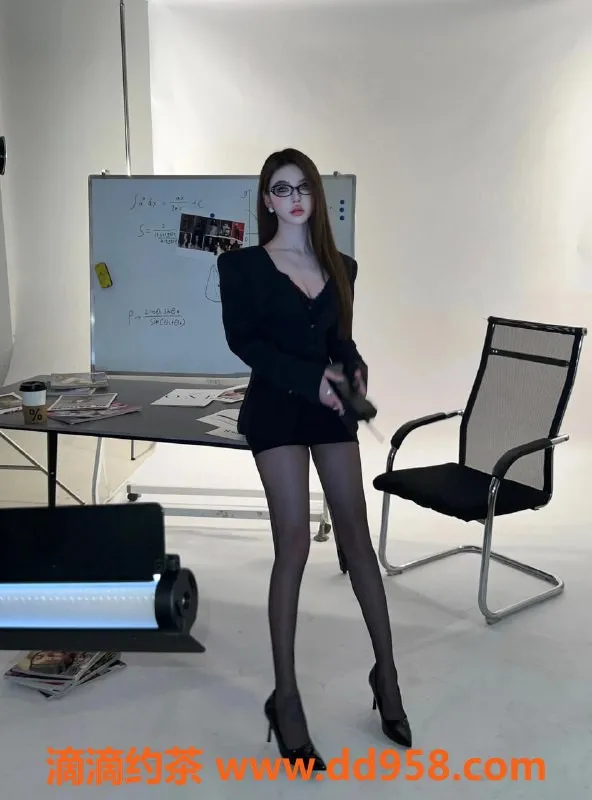 乌鲁木齐楼凤-白嫩大C妹子，舞蹈角色扮演，50kg，绝对超值体验