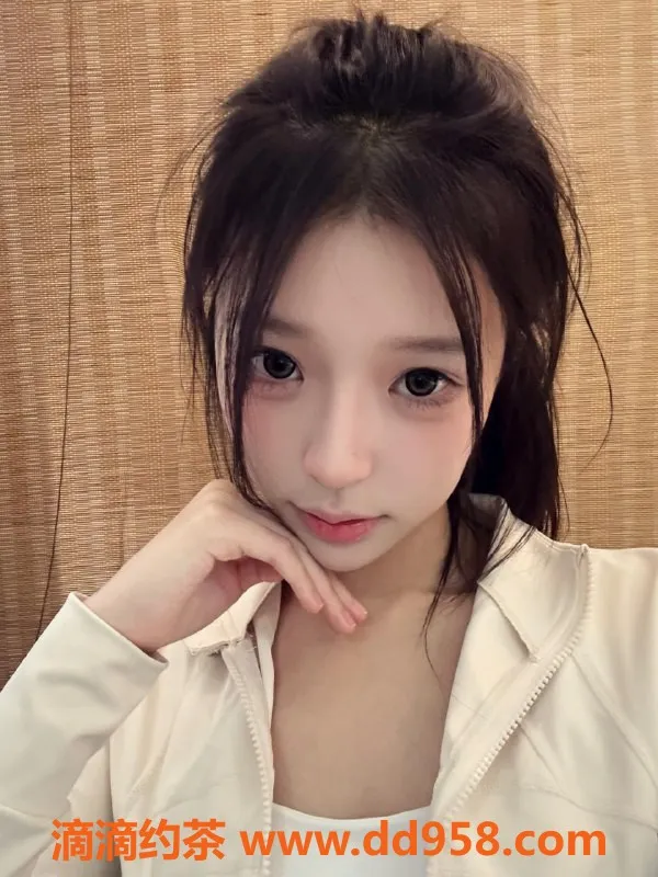 乌鲁木齐楼凤-初恋女友气质，168身高C罩杯，88斤可约