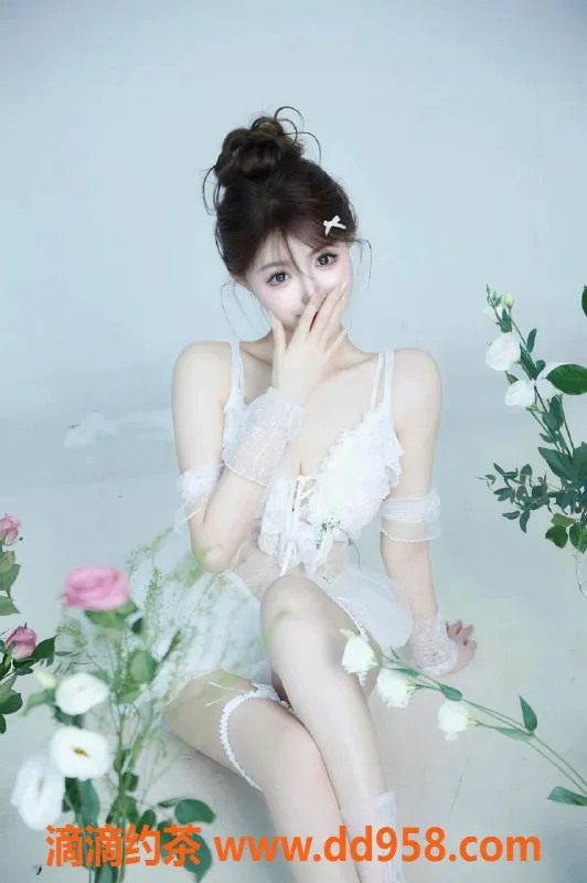 乌鲁木齐楼凤-热情温柔小姐姐，168cm，90斤，C罩杯