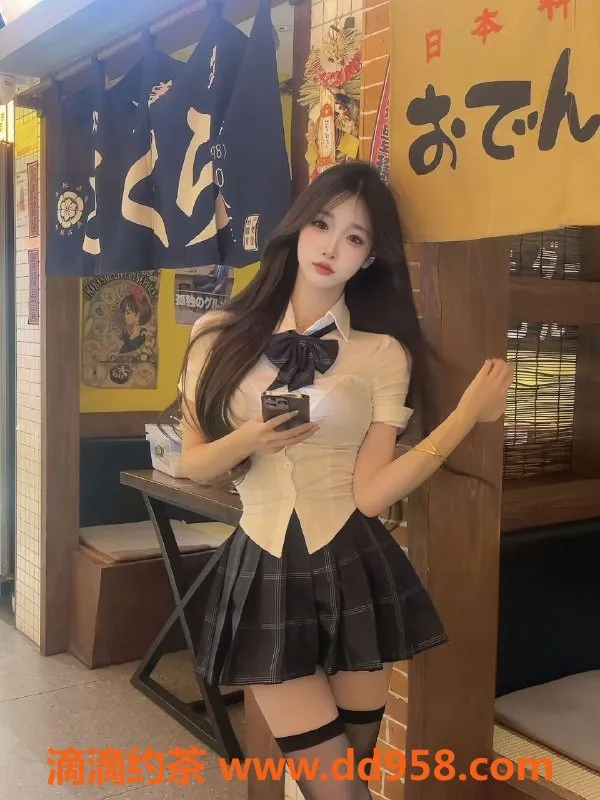 广州楼凤-天河冰冰，900元私人服务，热情似火