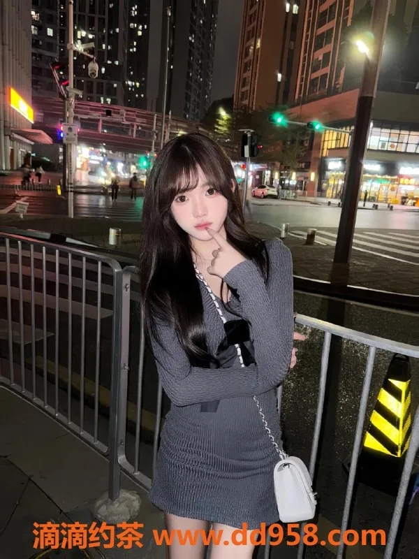 无锡上门服务-锡山区可可，167cm 42kg 高颜值陪浴服务