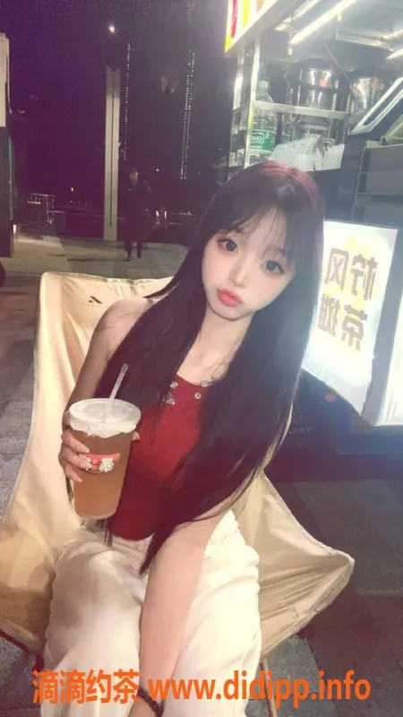 深圳楼凤资源信息,宝安小诗，嫩妹制服诱惑，800元体验