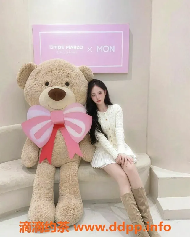 深圳楼凤-南山小花，700元体验多项热情服务