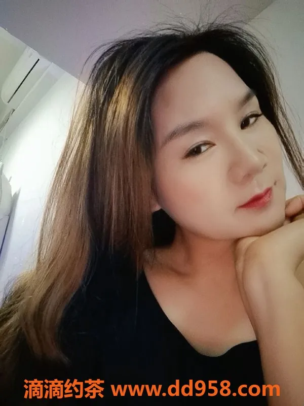 广州楼凤资源信息,白云静静，400p水费，莞式服务等你体验