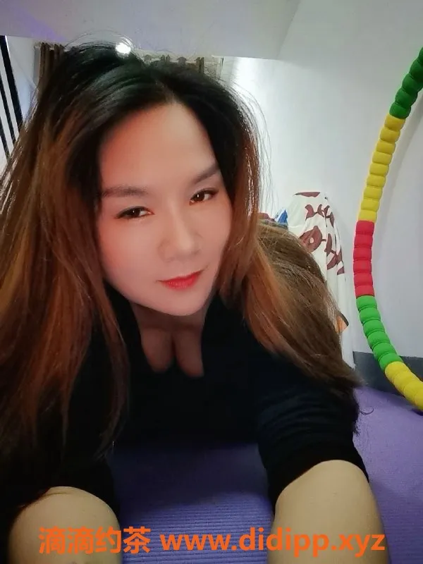 广州楼凤-白云静静，400p水费，莞式服务等你体验