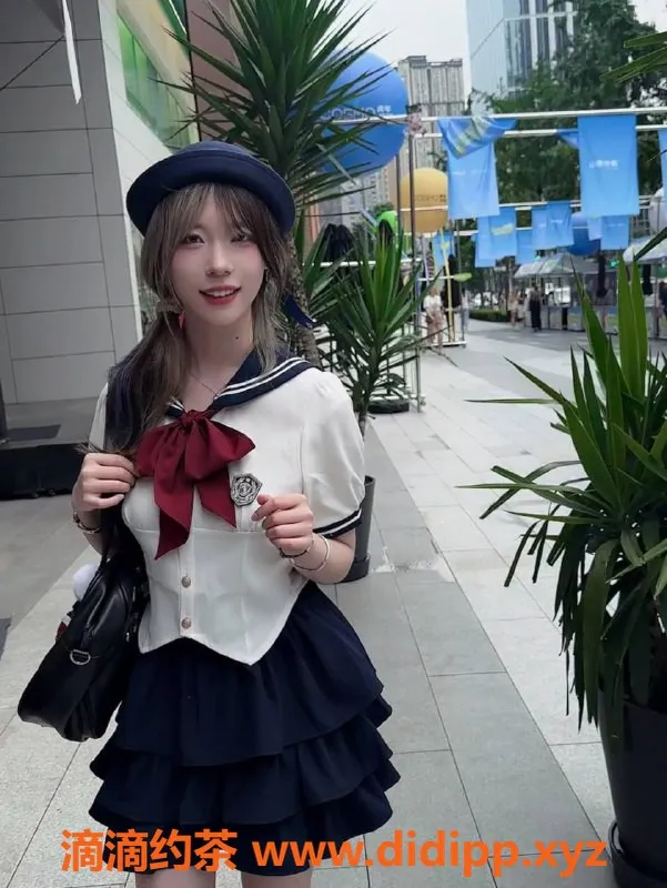 成都楼凤资源信息,兔兔，149身材，嫩妹车只上门服务