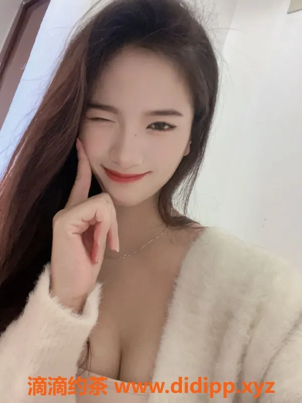 杭州上门服务-萧山露露，颜值御姐，包夜服务