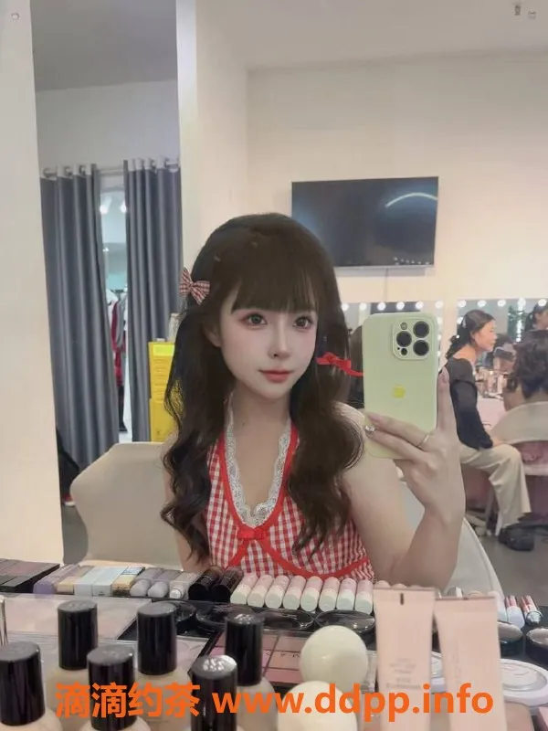 深圳楼凤-福田嫩妹小元宝，900P深喉服务等你体验