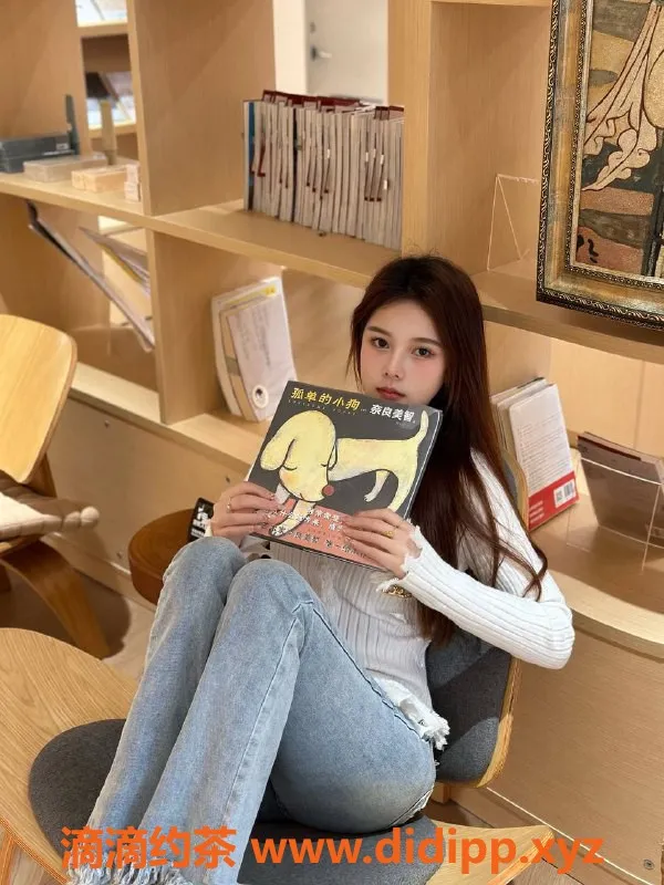 深圳楼凤-深圳龙华嫩妹，1200元舌吻体验