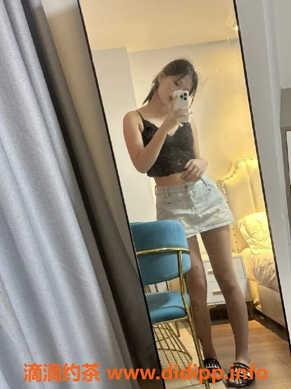 常州楼凤-武进仙女，168cm，98斤，纯18嫩妹，陪浴服务