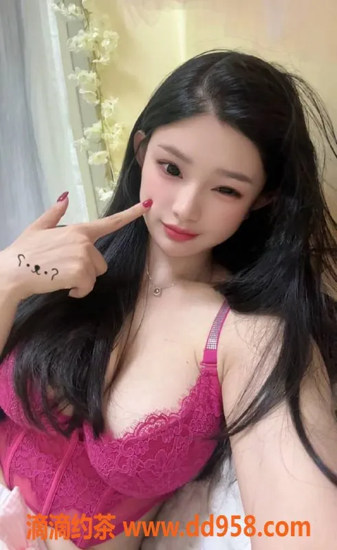 深圳楼凤-龙岗 叮叮，身高165，E罩杯，1200元起