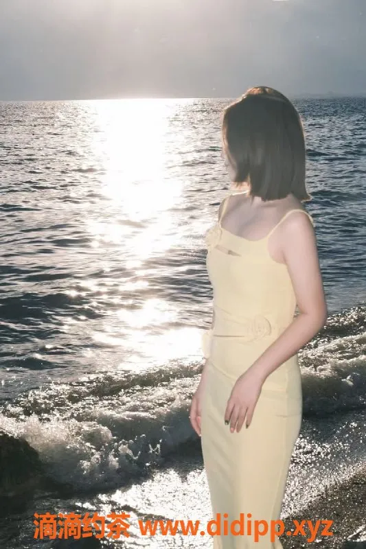 无锡楼凤资源信息,滨湖区甜妹，高颜值160cm，2200p陪浴服务