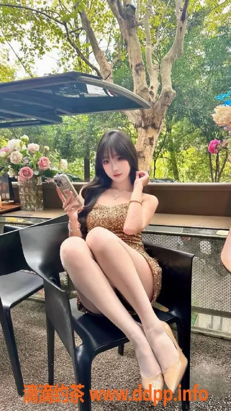 南通楼凤-南通崇川区桃桃，165厘米，B+罩杯可爱型在校生