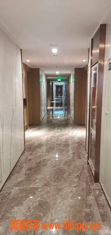 赣州spa会所-章贡区95后大胸少妇全裸服务，周末特惠499元起！