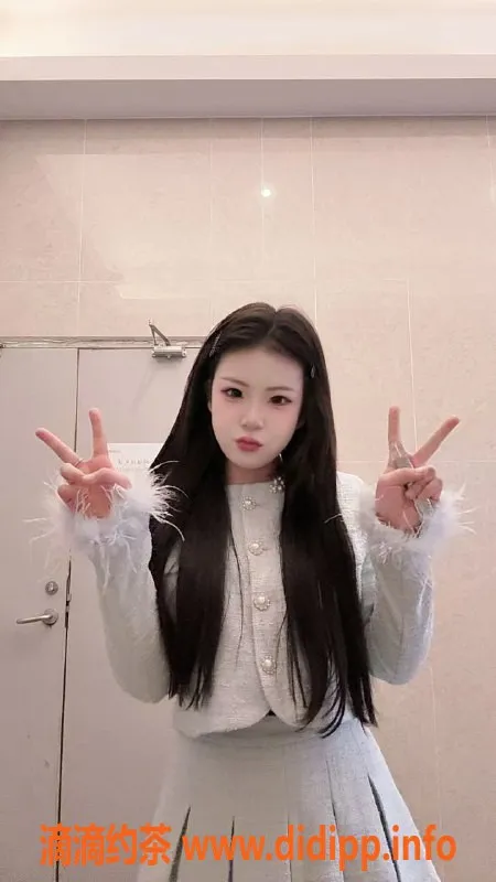 成都楼凤-武侯区紫薇，微胖嫩妹，车牌1445，6P服务