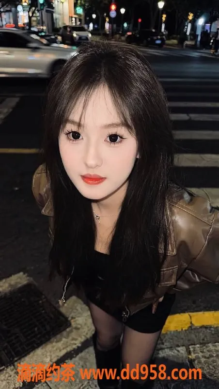 成都楼凤-锦江区依依，身高165，女友感服务，超值优惠！