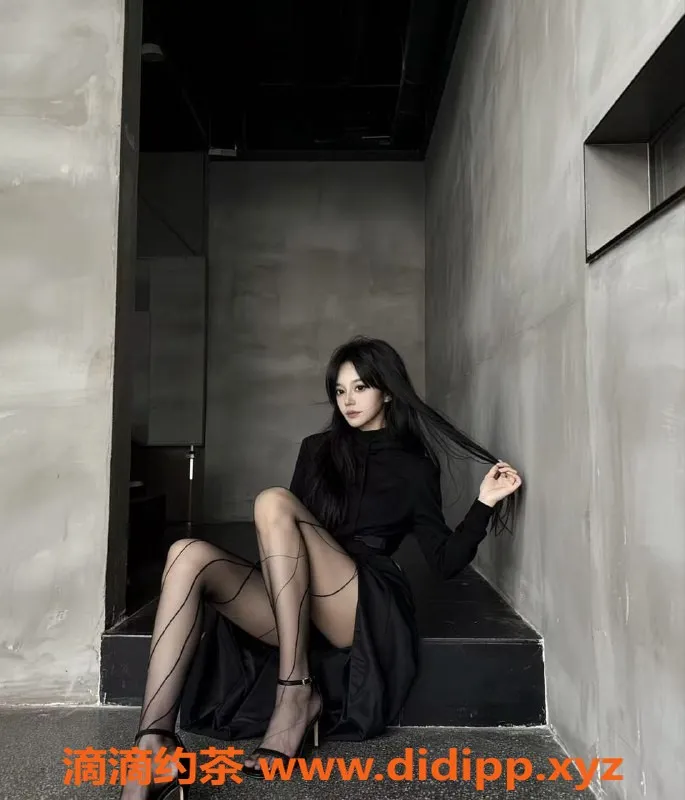 成都楼凤-武侯区颜千禧，身材出众，6P服务