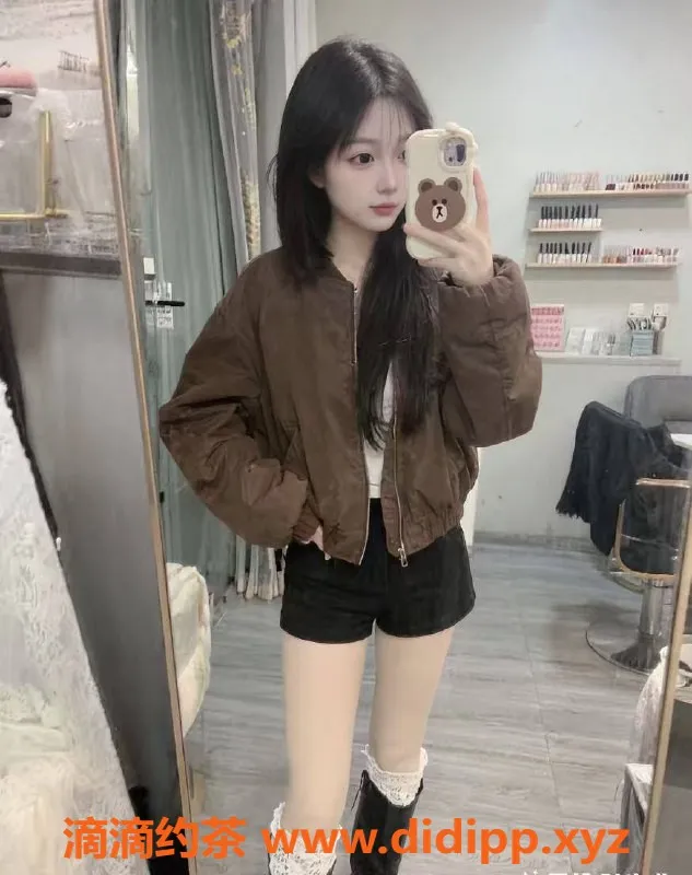 宁波楼凤资源信息,鄞州区20岁甜美嫩妹嘉嘉，身高165cm，服务多样