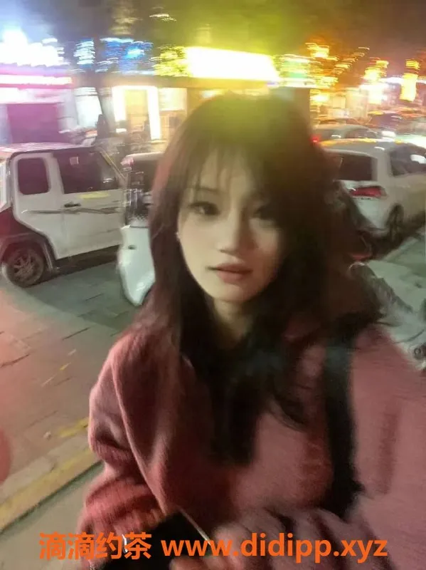 洛阳楼凤-许昌19岁香菜，身高162，体重98，个人老师服务