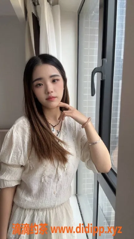 广州楼凤-白云初夏，正妹69p服务，超高颜值体验