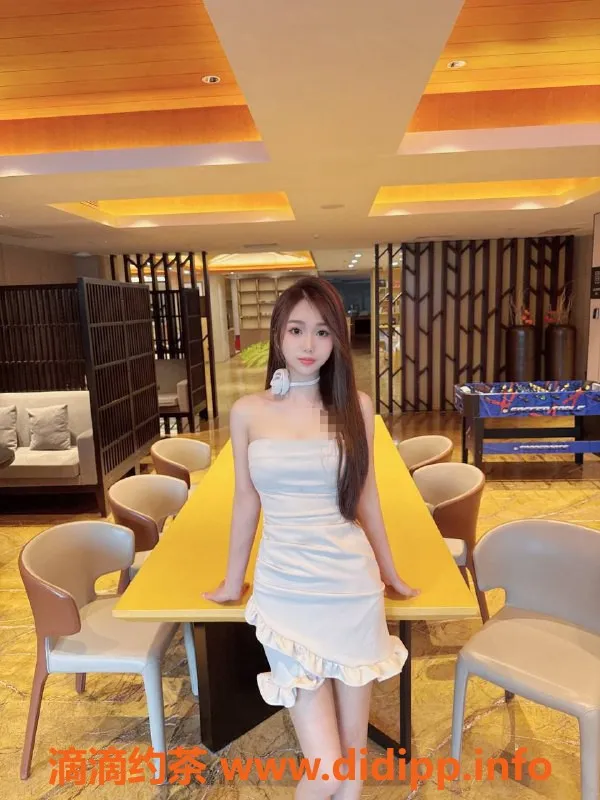 广州楼凤-天河小狐狸，600元服务，令人期待！