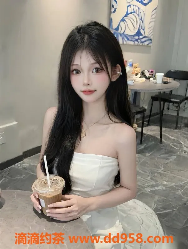 深圳楼凤资源信息,龙岗苏苏，身高167cm，胸围B，1000元起