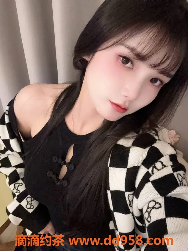 广州楼凤-天河白慕慕，700元高端服务体验