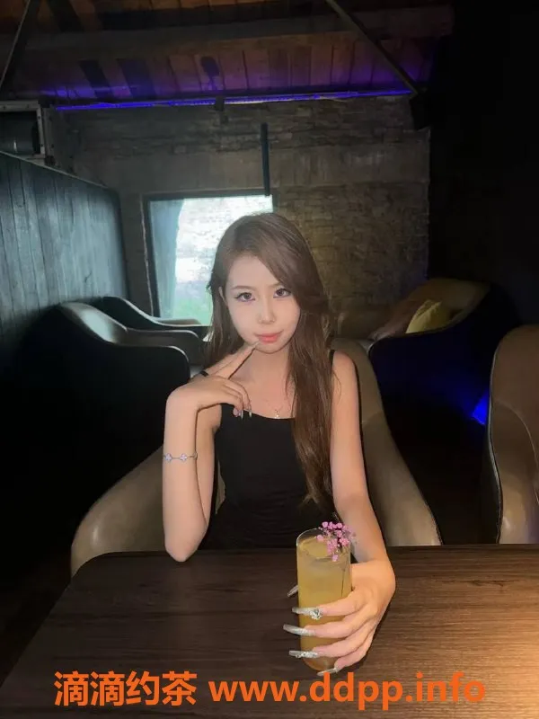 广州楼凤-白云小菲菲，800元私享服务等你来体验