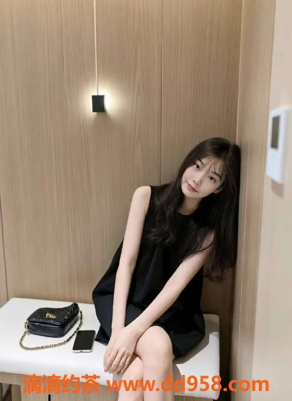 广州楼凤-天河瑜甜甜，身材火辣，课费500元