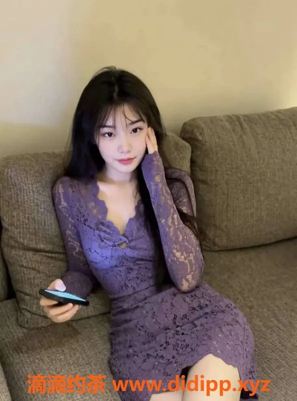 广州楼凤-天河瑜甜甜，身材火辣，课费500元