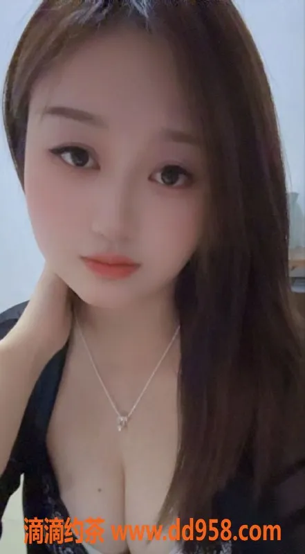 广州楼凤-天河乐乐，25岁，165cm，36D，超值服务