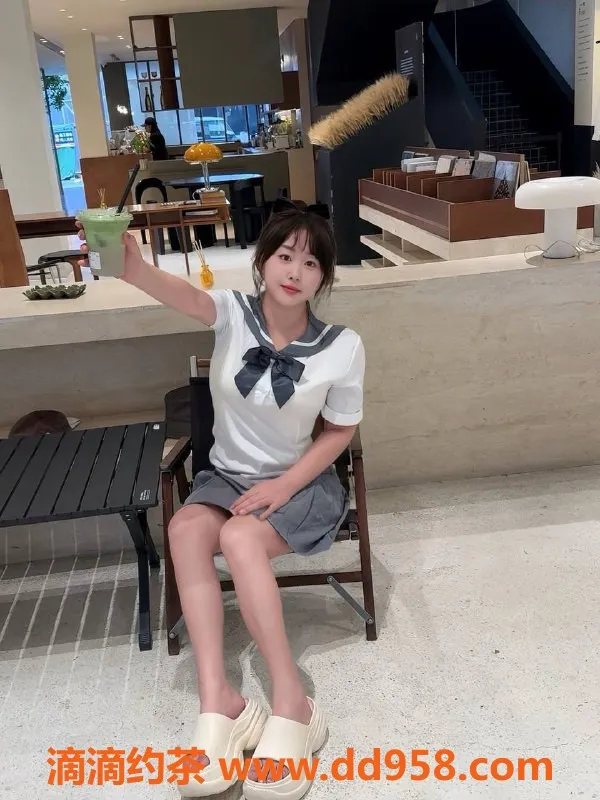 广州楼凤资源信息,天河兔兔，课费500，甜美可人等你来约