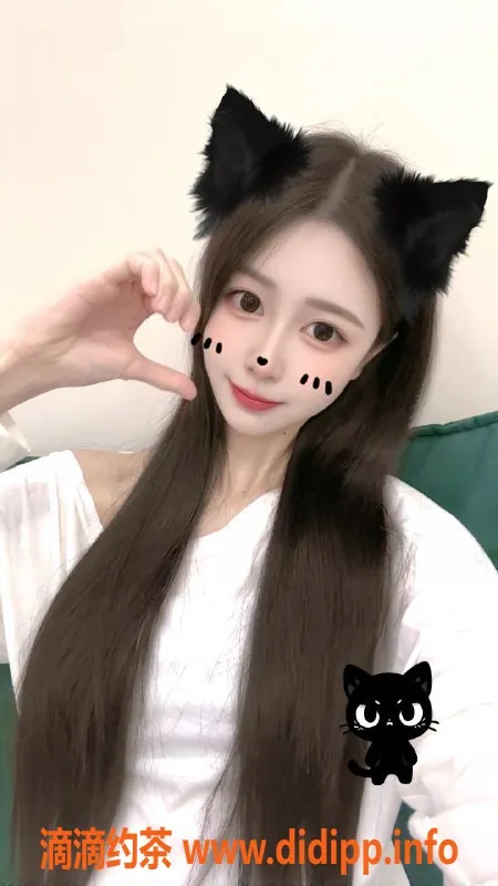 无锡楼凤-梁溪区豆瓣酱，168cm，44kg，超高颜值伴浴服务