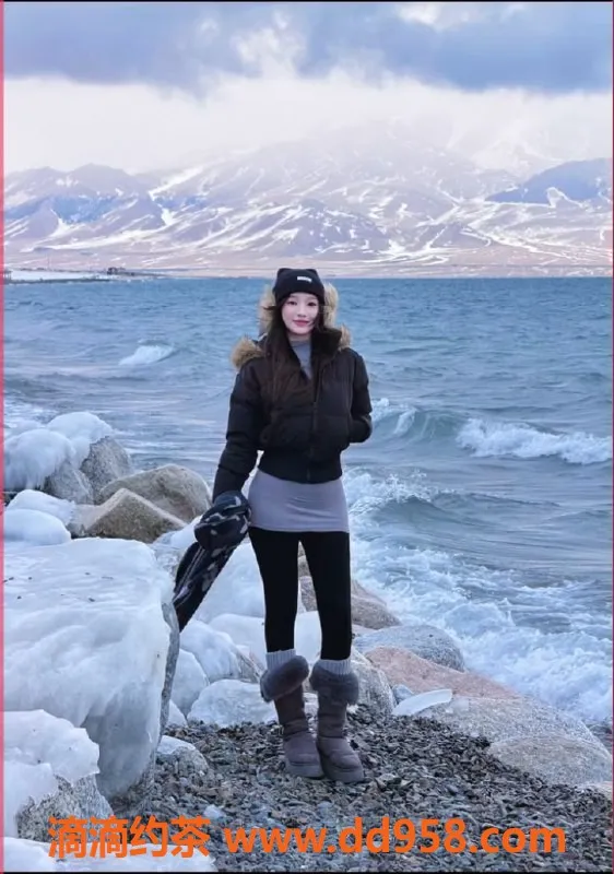 无锡楼凤-梁溪区琳娜，165cm瘦身高颜值妹子，陪浴服务