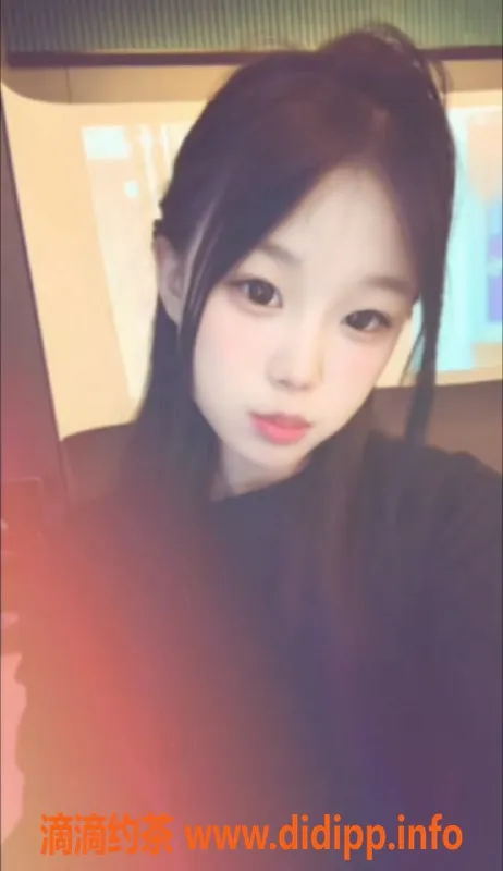 无锡楼凤-锡山区小可乐，白嫩高颜值陪浴服务