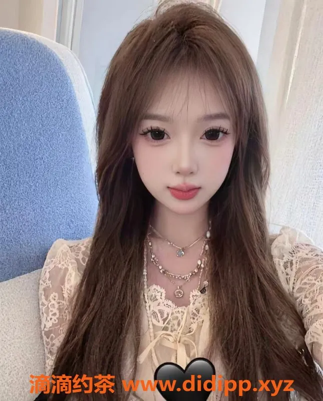 无锡楼凤-锡山区小乐橙，166cm高颜值陪浴服务