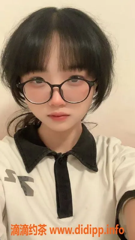 成都楼凤-武侯区嫩妹小葵，身材诱人课时费7/12