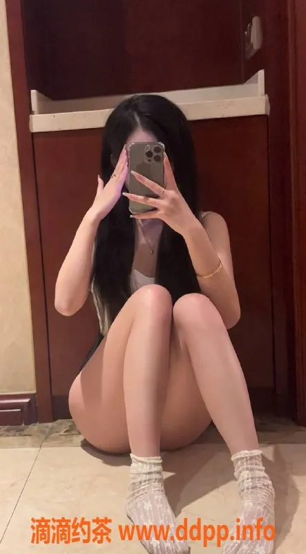 深圳楼凤资源信息,南山嫩妹小狐狸，制服丝袜，1400元起